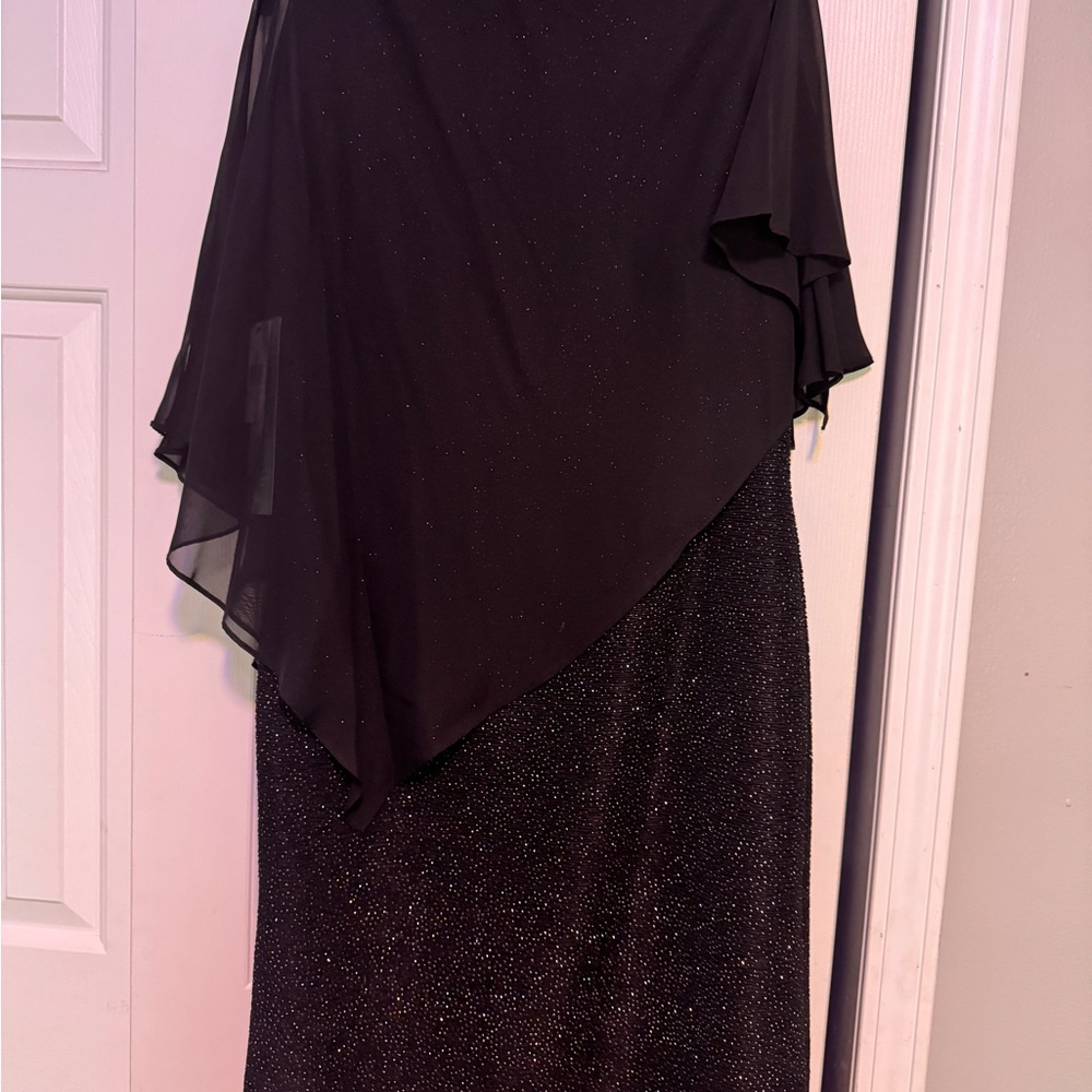 Elegant Black Evening Dress